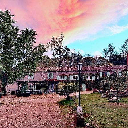 Bed and Breakfast Moulin De Monpoisson Le Puy Exteriér fotografie