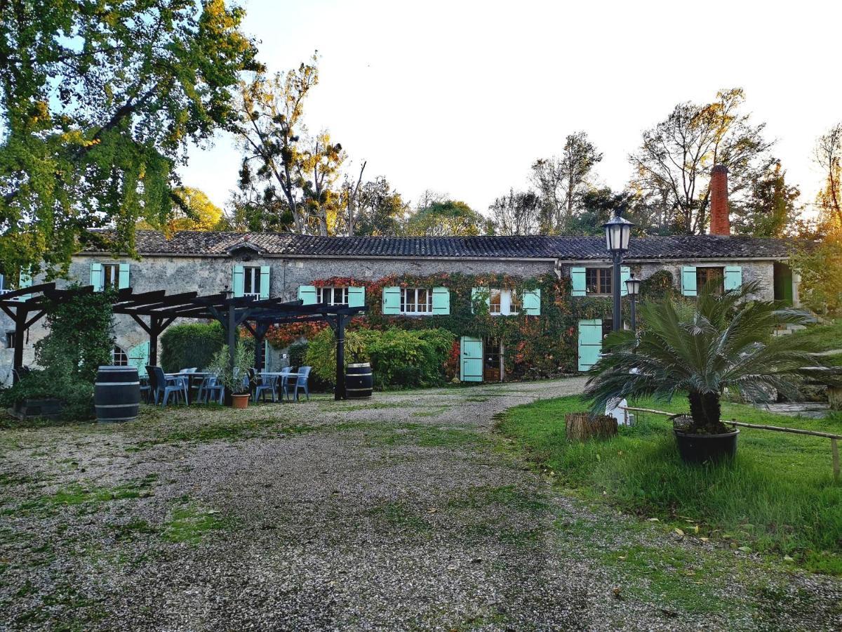 Bed and Breakfast Moulin De Monpoisson Le Puy Exteriér fotografie